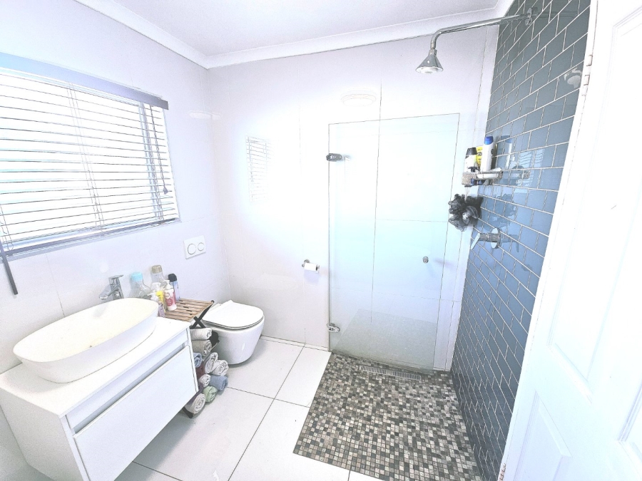 4 Bedroom Property for Sale in Marina Da Gama Western Cape